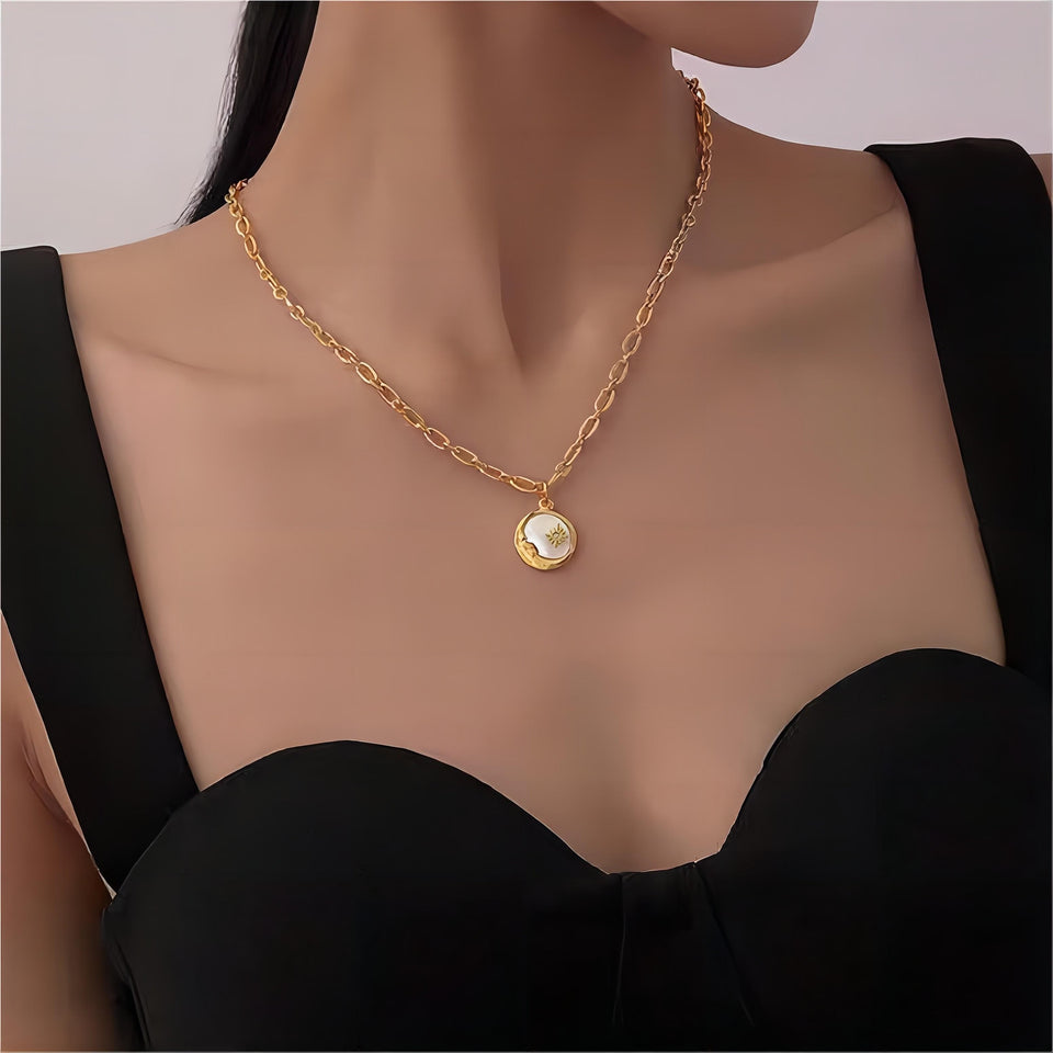 Stellar necklet: Celestial 18k gold moon necklace – Amvi jewel
