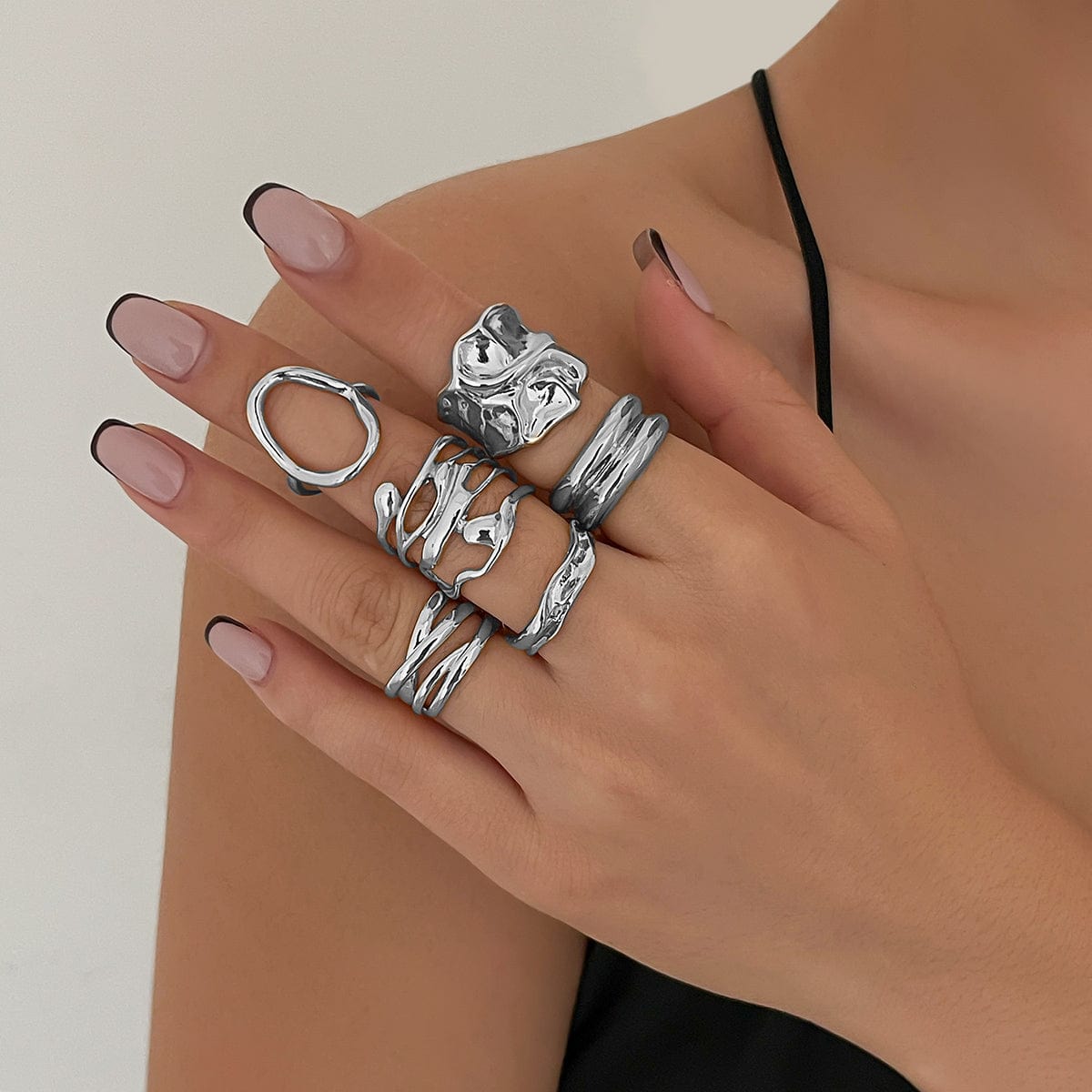 6 Pcs Geometric Pleated Hollow Pattern Stackable Ring Set - ArtGalleryZen