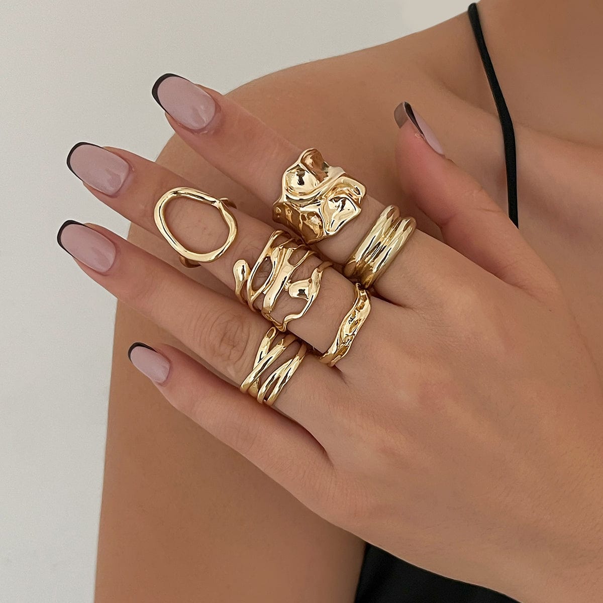 6 Pcs Geometric Pleated Hollow Pattern Stackable Ring Set - ArtGalleryZen