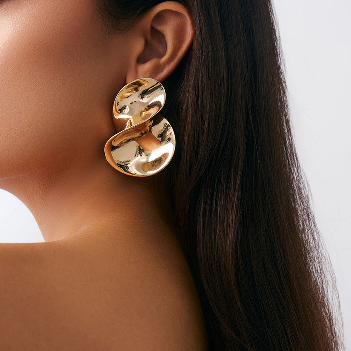 Abstract Chunky Curved Ribbon Stud Earrings - ArtGalleryZen