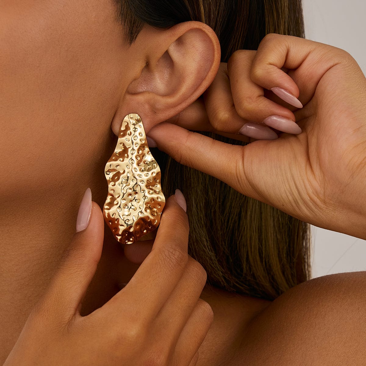 Abstract Irregular Hammered Waterdrop Stud Earrings - ArtGalleryZen