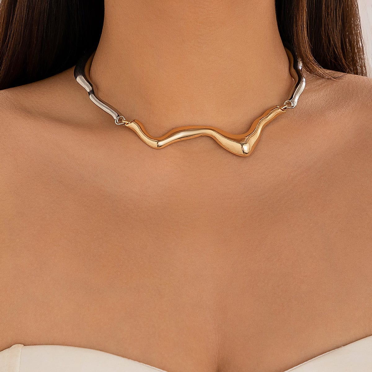 Abstract Two Tone Wave Ribbon Collar Necklace