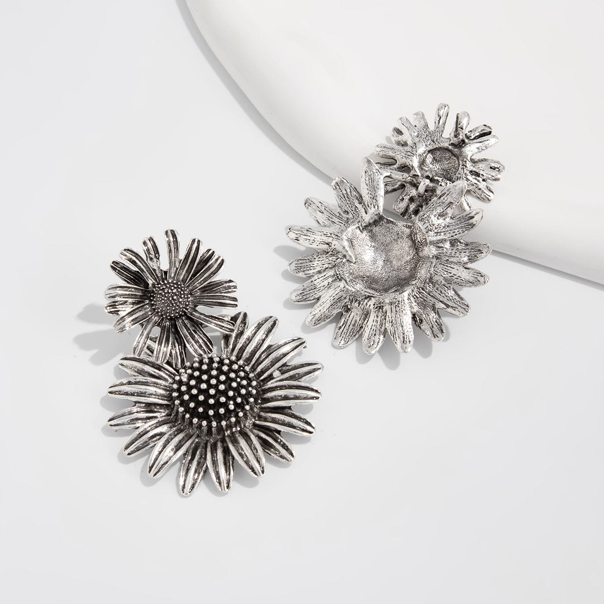 Antique Silver Sunflower Dangle Earrings - ArtGalleryZen
