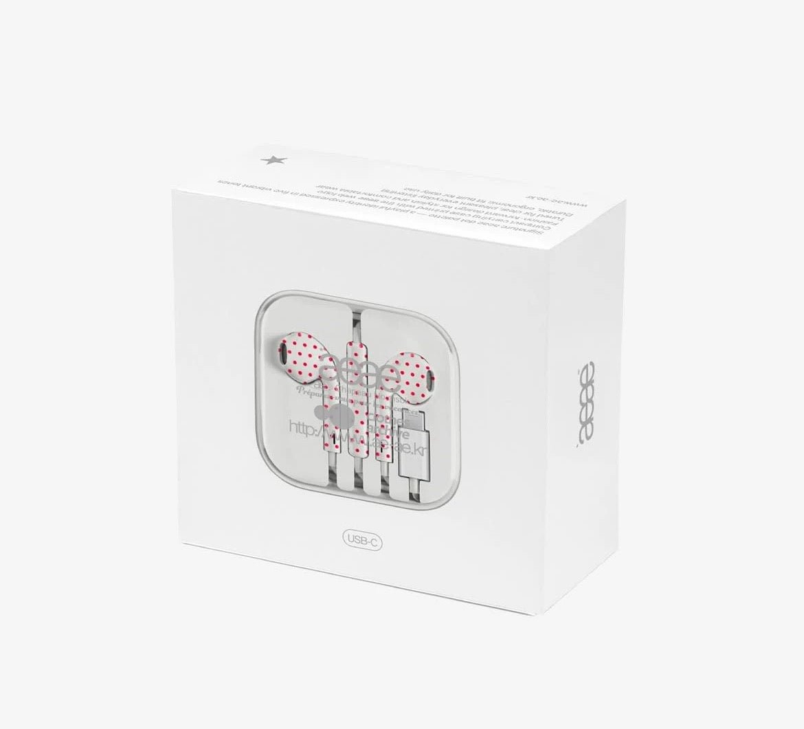 Authentic Korean AEAE Polka Dot Wired USB - C Earphones - ArtGalleryZen