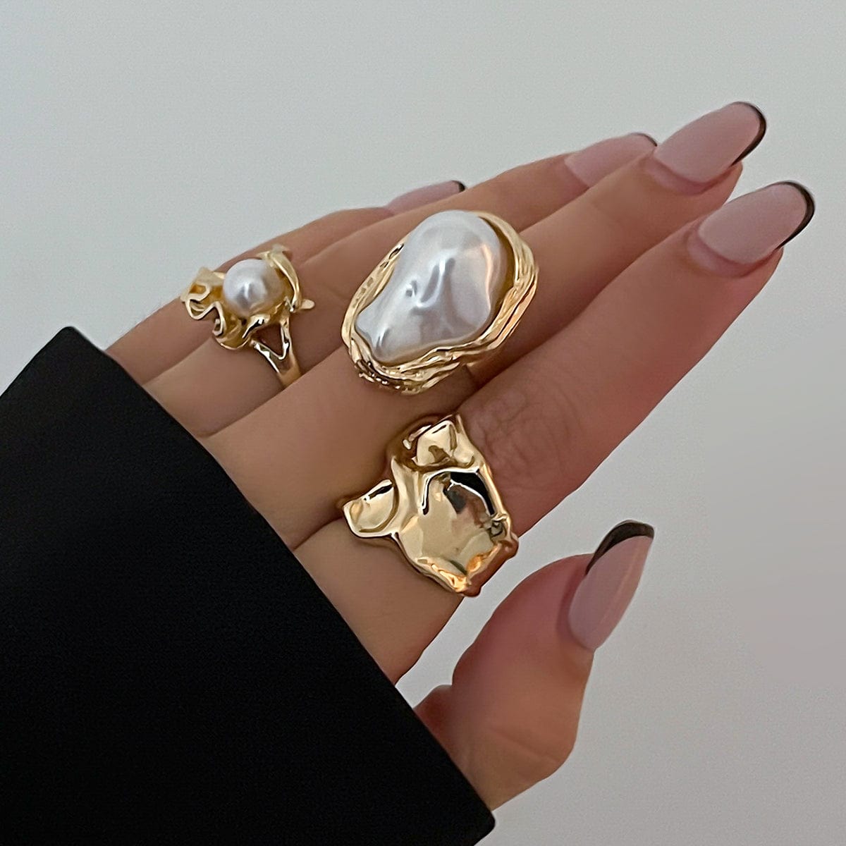 Baroque 3pcs Irregular Pearl Inlaid Pleated Ring Set