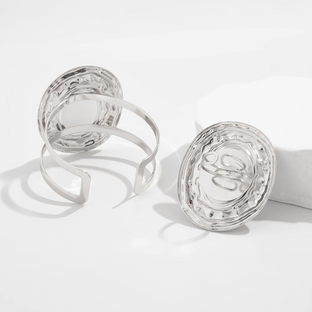 Baroque Chunky Pearl Inlaid Textured Oval Open Ring Bangle Bracelet Set - ArtGalleryZen