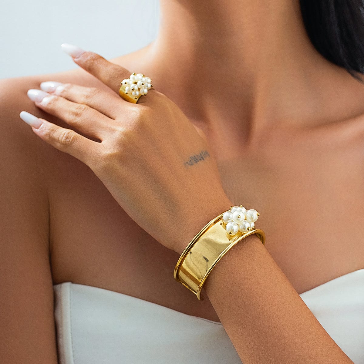 Baroque Glossy Pearl Charm Open Wide Cuff Bangle Bracelet Ring Set - ArtGalleryZen