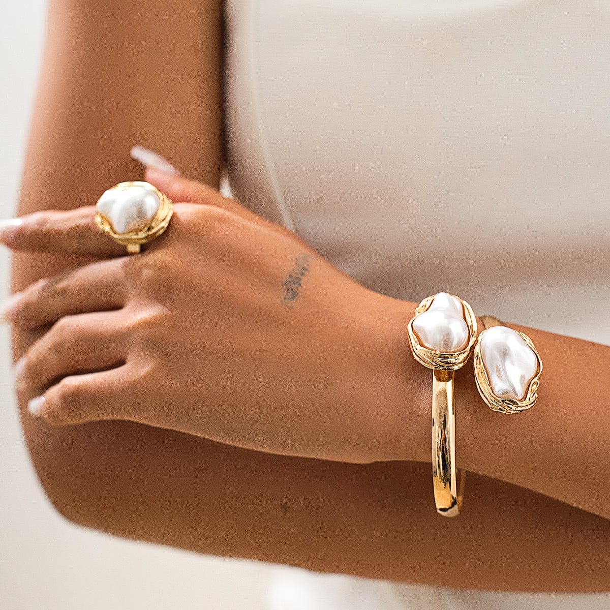 Baroque Irregular Pearl Inlaid Open Ring Bangle Bracelet Set - ArtGalleryZen