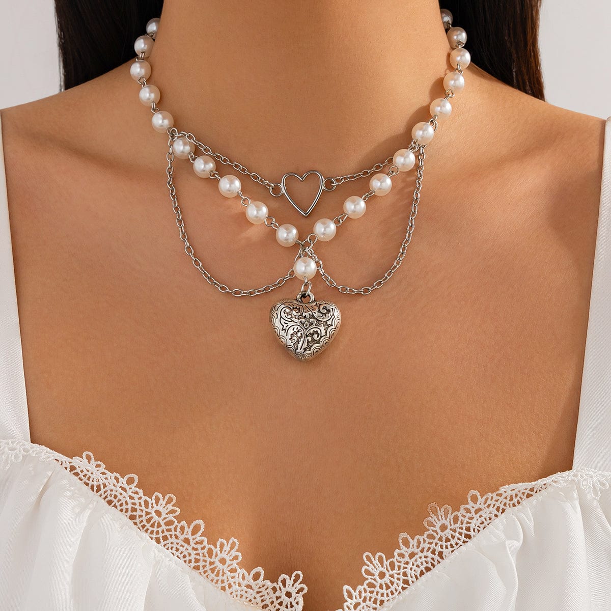 Baroque Layered Pattern Heart Pendant Pearl Chain Necklace