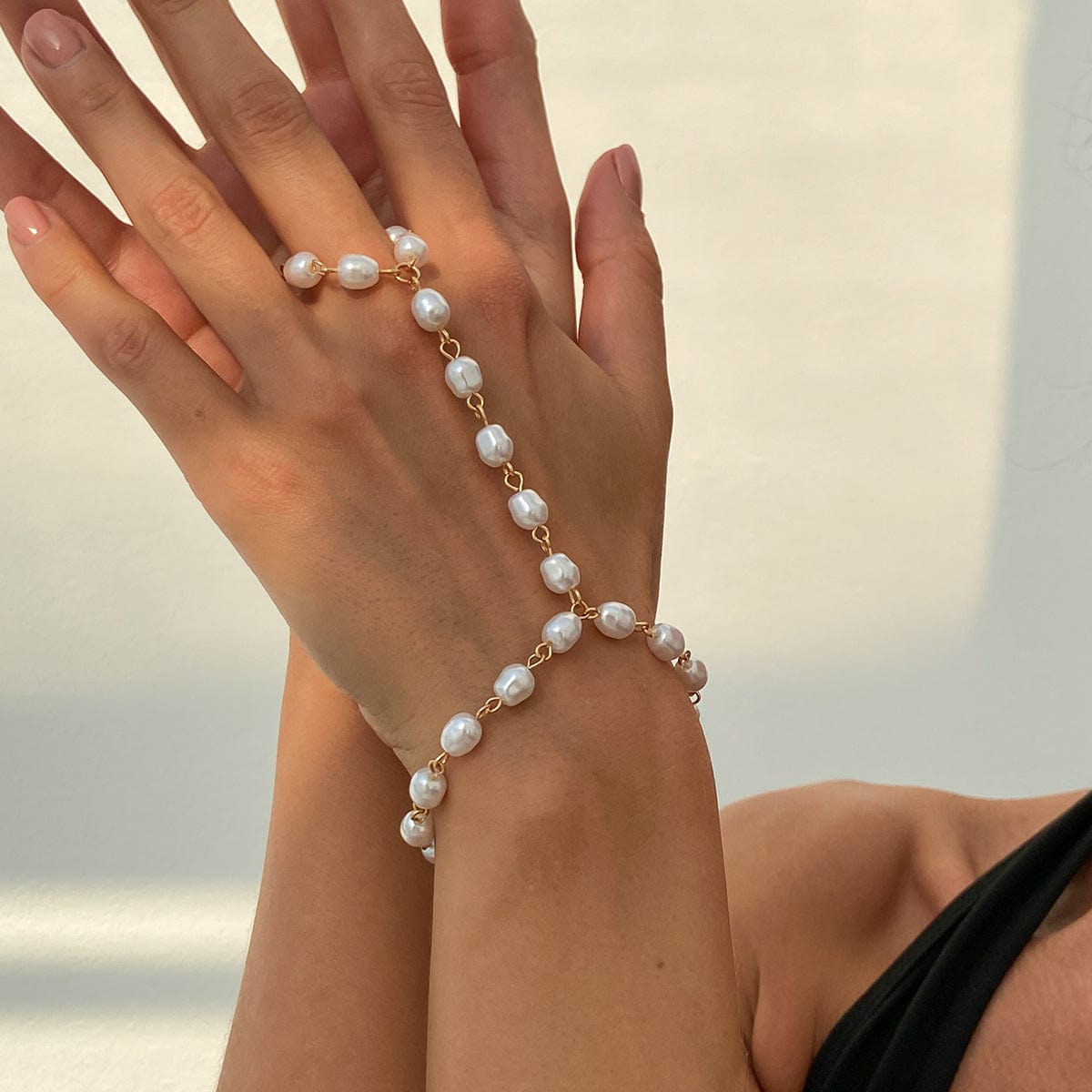 Baroque Pearl Chain Finger Ring Bracelet - ArtGalleryZen