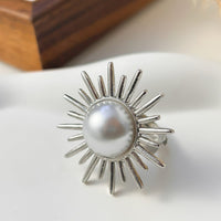 Thumbnail for Baroque Pearl Inlaid Sun Textured Square Hollow Oval Ring Set
