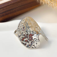Thumbnail for Baroque Pearl Inlaid Sun Textured Square Hollow Oval Ring Set