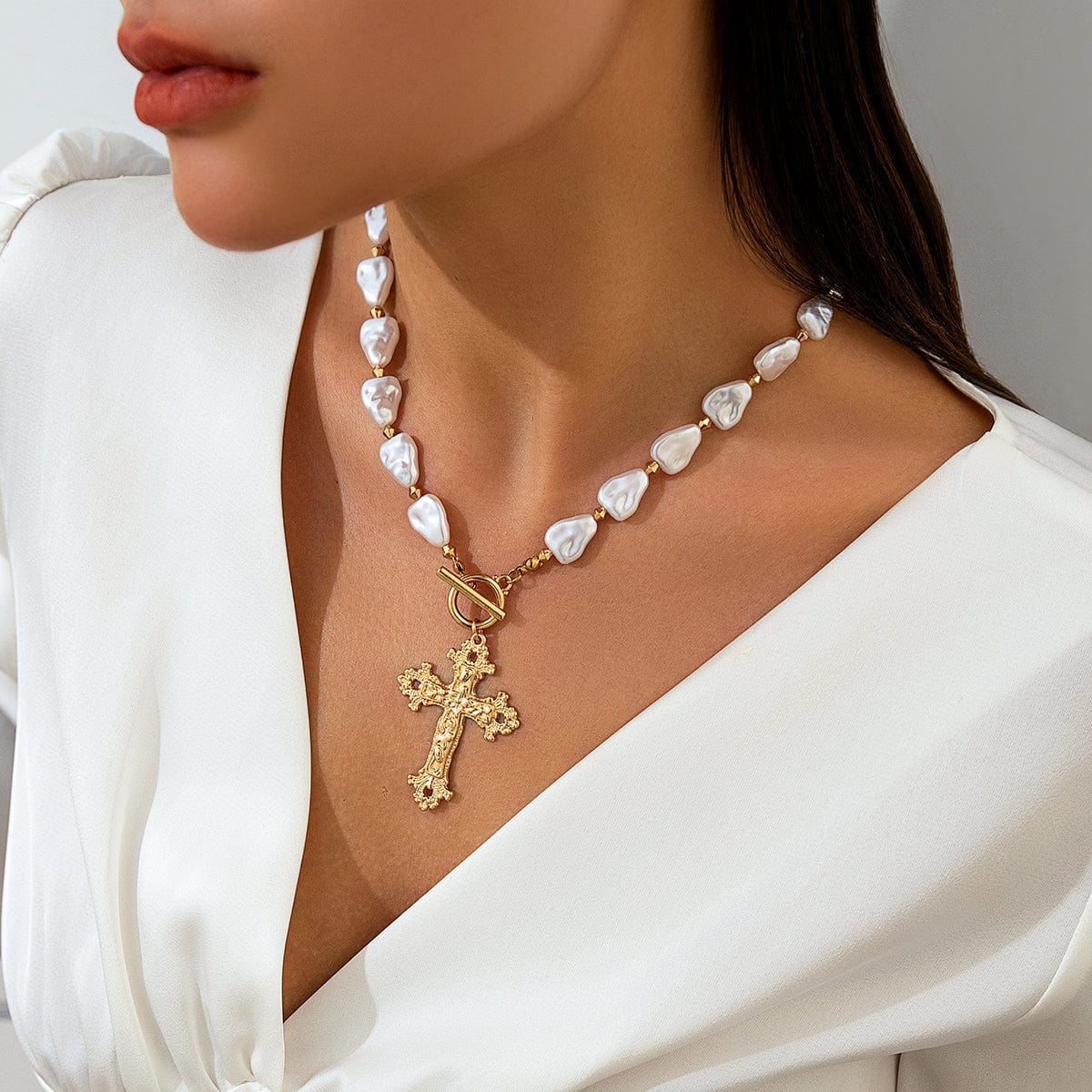 Baroque Toggle Clasp Cross Pendant Irregular Pearl Chain Necklace