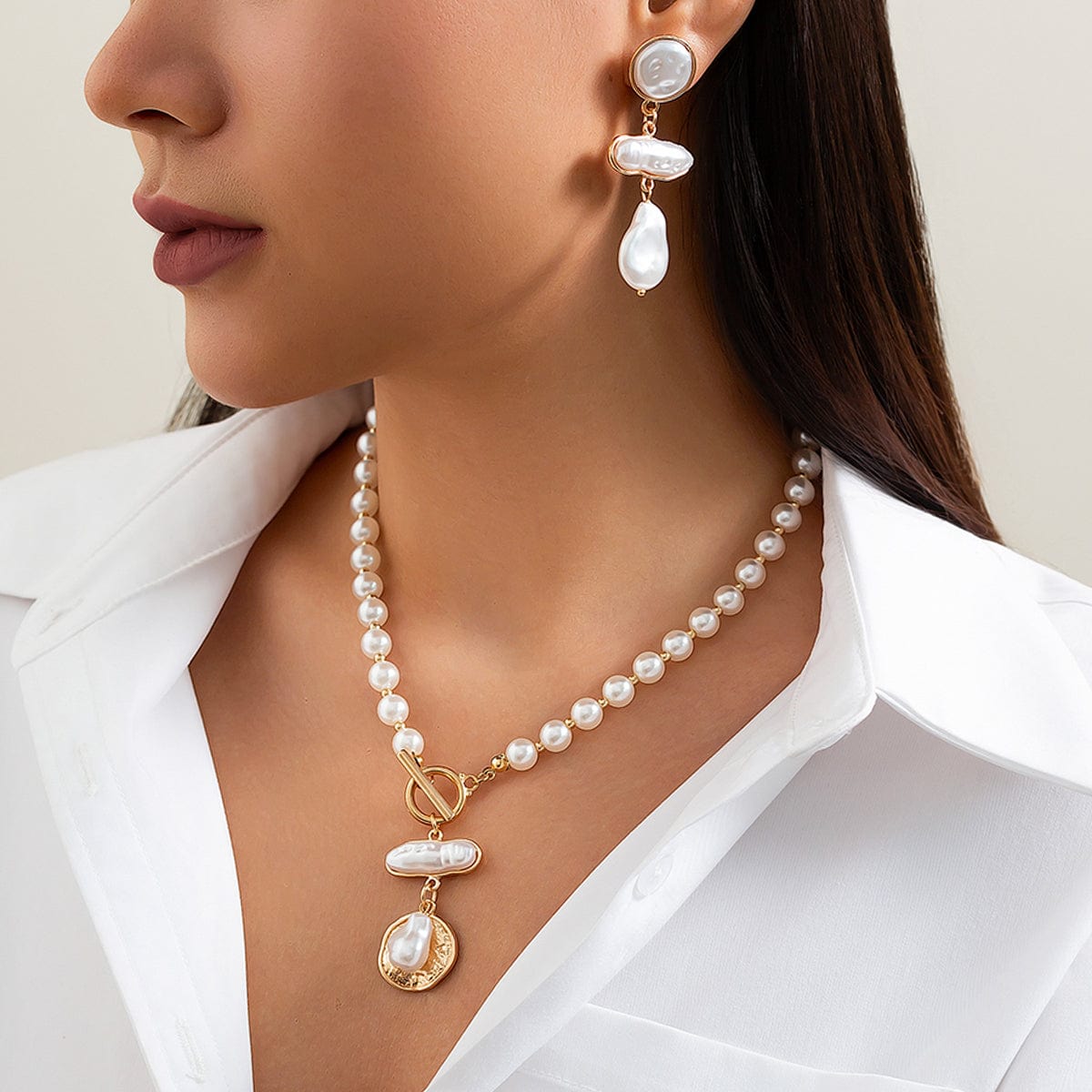 Baroque Toggle Clasp Irregular Pearl Round Disk Pendant Necklace Earrings Set