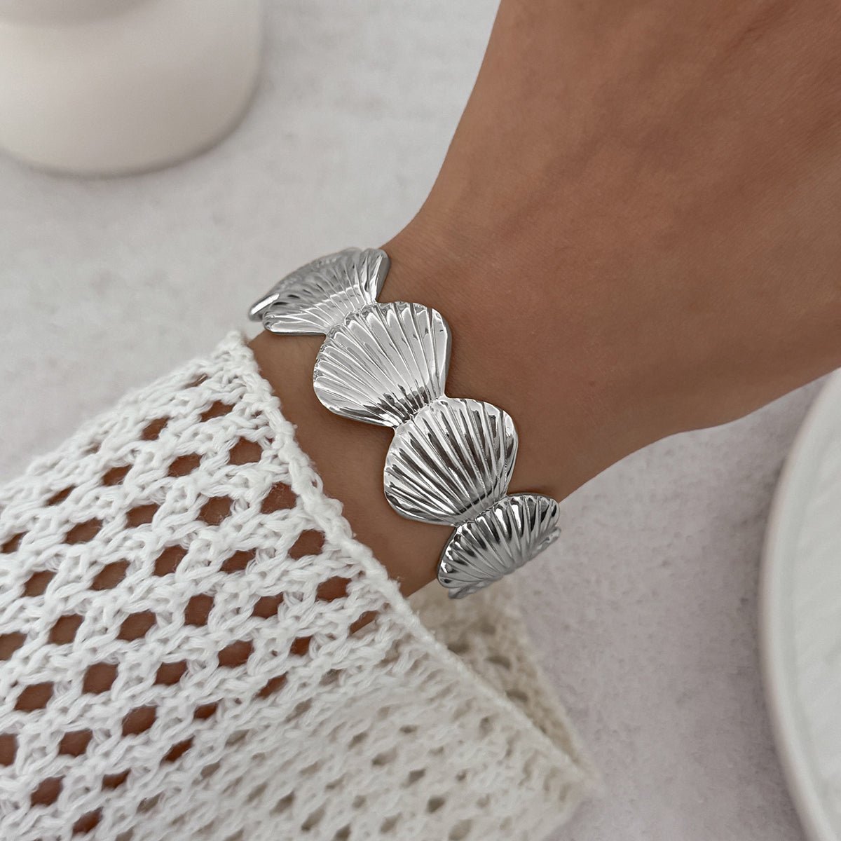 Beach Style Gols Silver Plated Shell Bangle Bracelet - ArtGalleryZen
