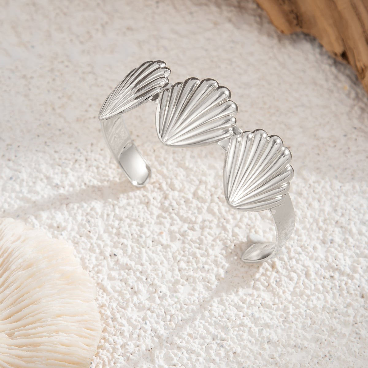 Beach Style Shell Bangle Bracelet - ArtGalleryZen