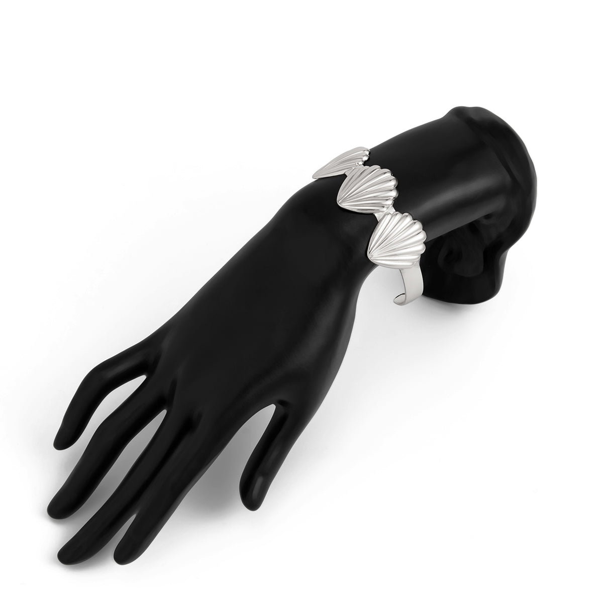 Beach Style Shell Bangle Bracelet - ArtGalleryZen