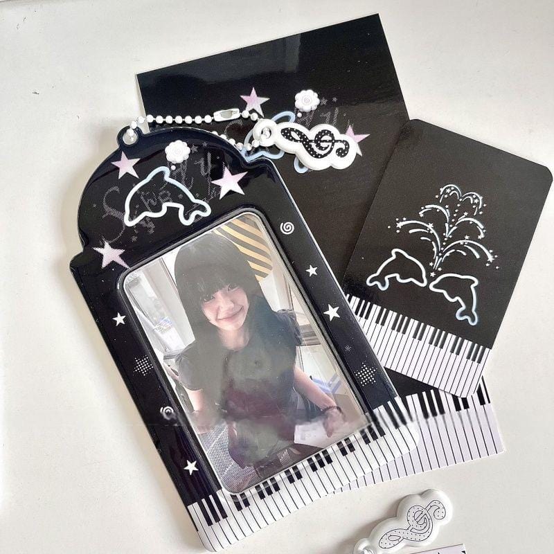 Black White Piano Melody Heart Kpop Keychain Photocard Holder - ArtGalleryZen