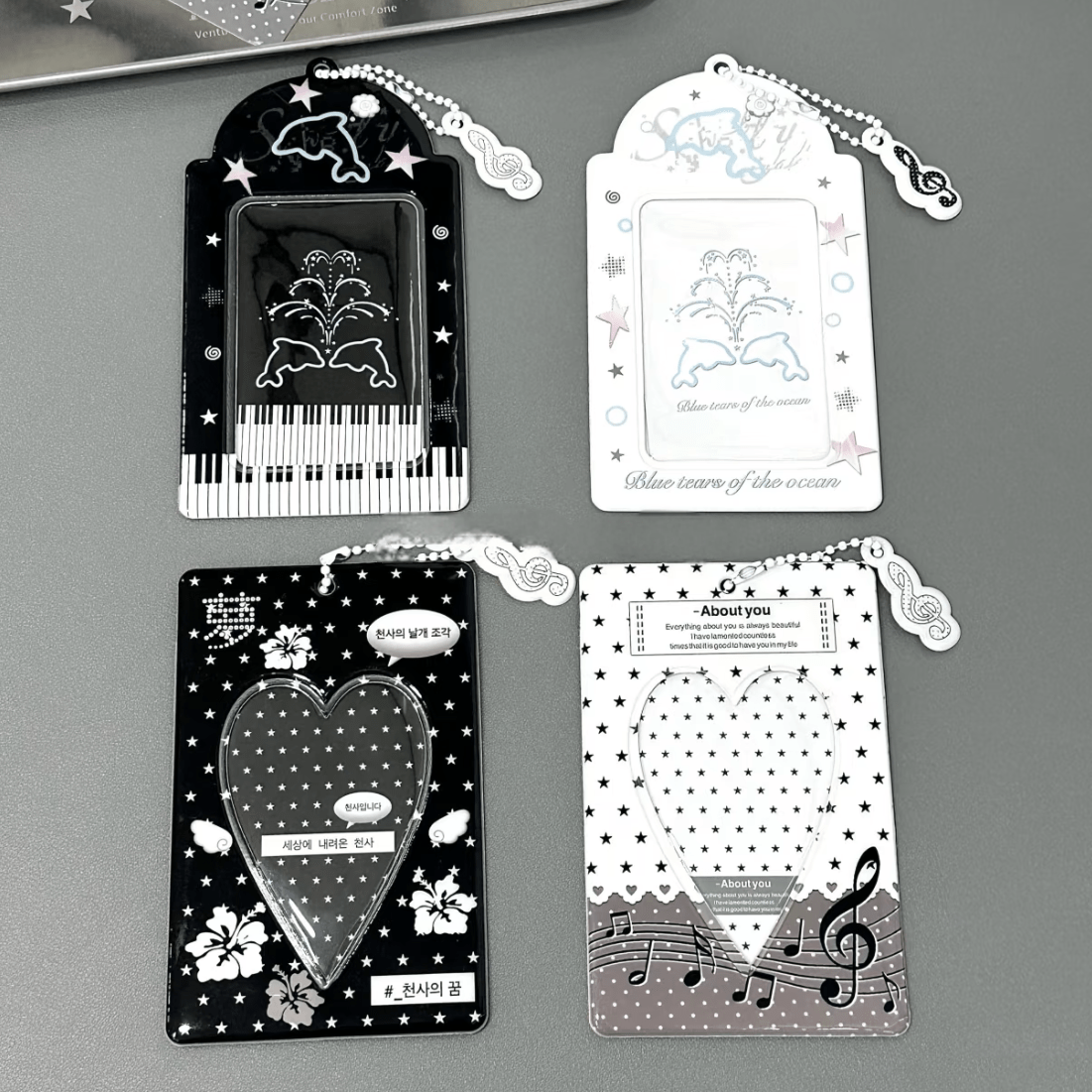 Black White Piano Melody Heart Kpop Keychain Photocard Holder - ArtGalleryZen
