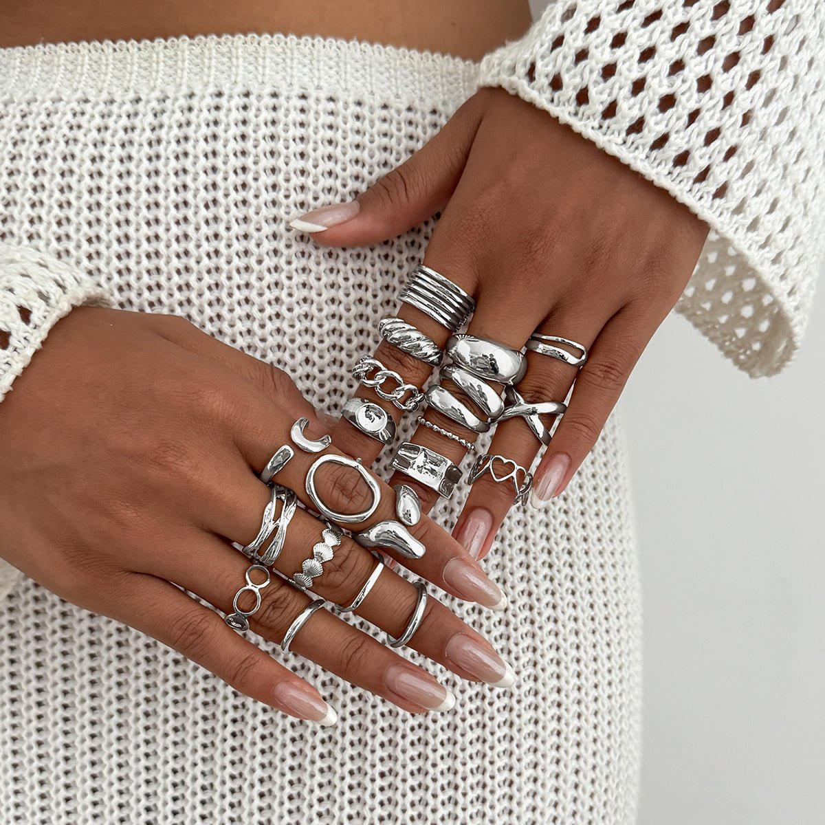 Boho 20pcs Glossy Hollow Heart Wide Ring Set - ArtGalleryZen