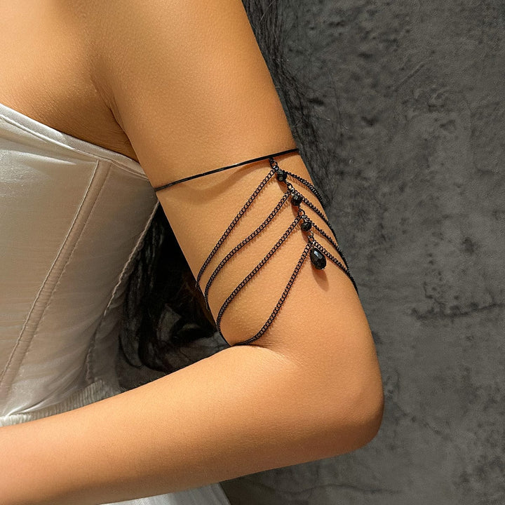 21 Bracelet Tattoo Ideas That Look Like Jewelry - StayGlam | Tatouage  bracelet avant bras, Tatouage poignet, Tatouage bracelet poignet