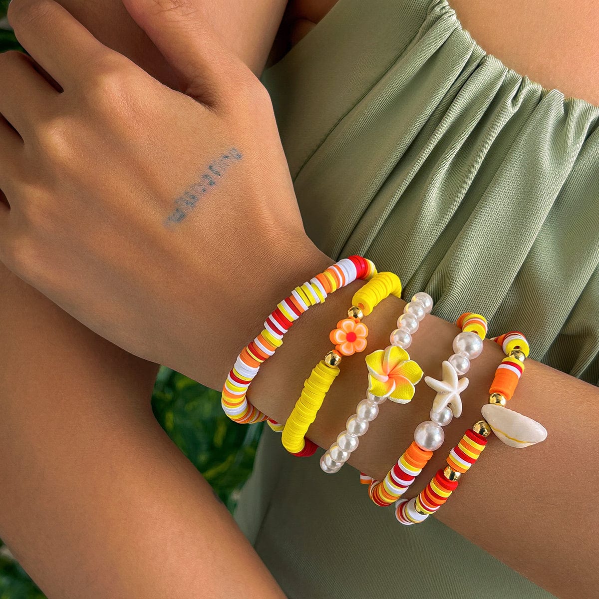 Boho Layered Flower Starfish Conch Polymer Clay Beaded Bracelet Set - ArtGalleryZen