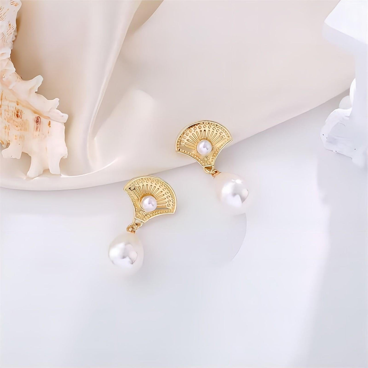 Boho Metallic Shell Dangle Pearl Earrings - ArtGalleryZen