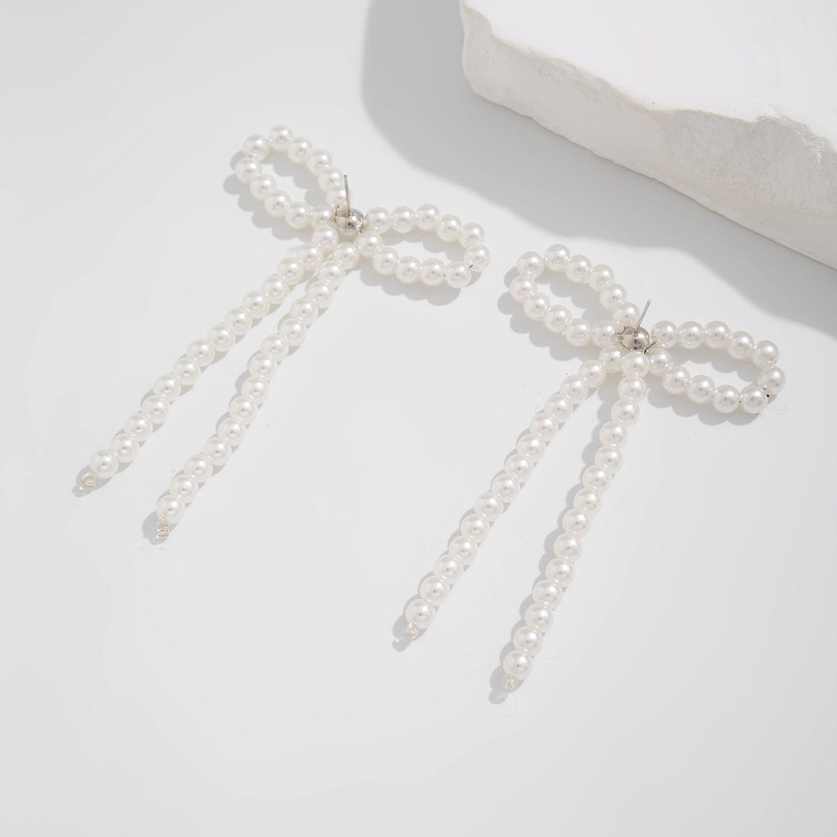 Charming Bowknot Pearl Long Chain Earrings