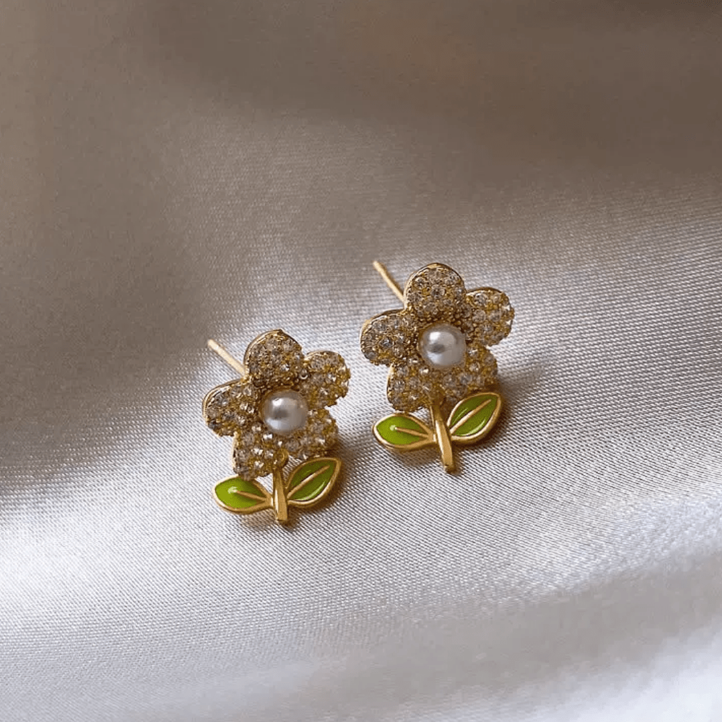 Charming Pearl Inlaid CZ Flower Earrings