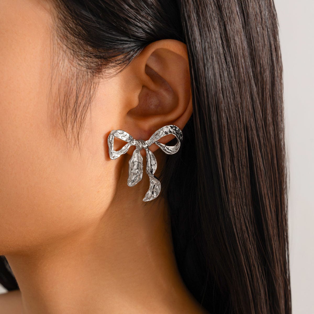 Charming Textured Curved Bowknot Earrings