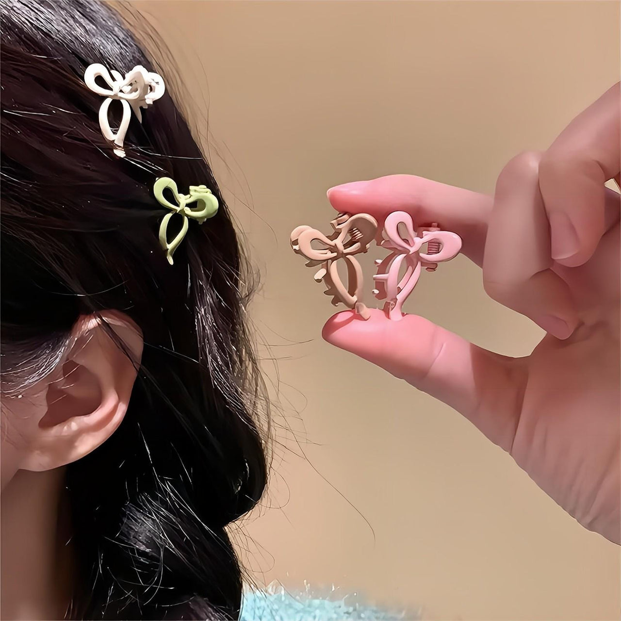 Chic 2 Pieces Enamel Ribbon Bowknot Hair Clips Set - ArtGalleryZen