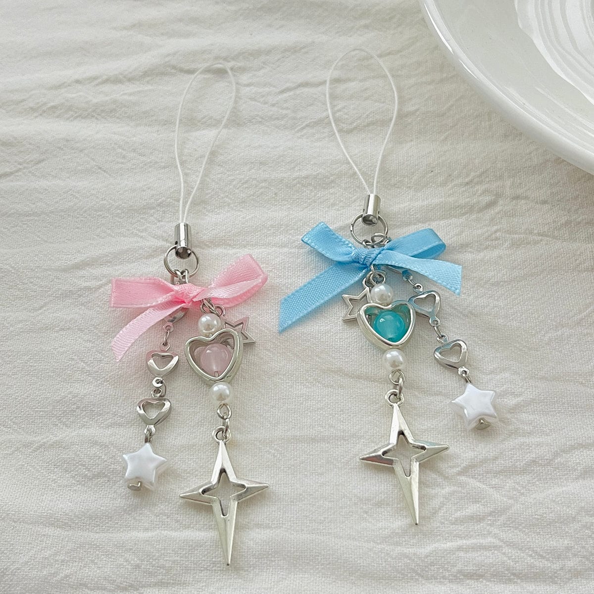 Chic 2pcs Bowknot Heart Star Keychain Phone Strap Set - ArtGalleryZen