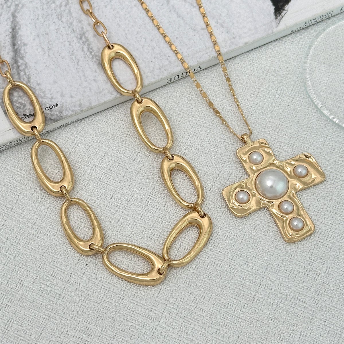 Chic 2pcs Gold Tone Pearl Inlaid Cross Pendant Necklace Set - ArtGalleryZen