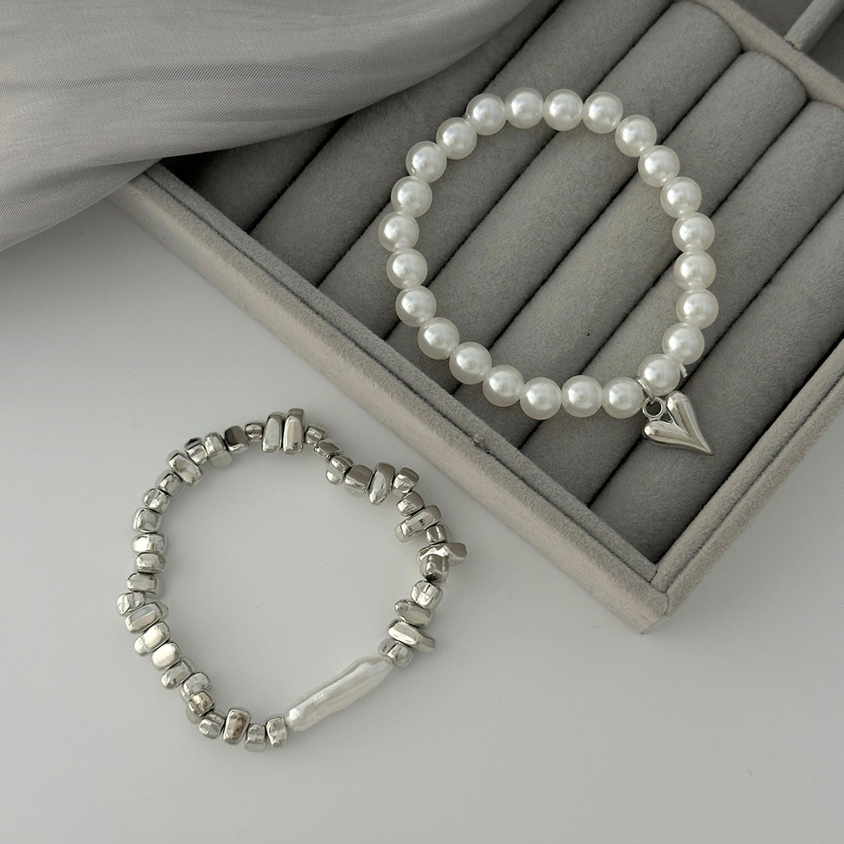Chic 2pcs Heart Charm Pearl Irregular Beaded Chain Bracelet Set - ArtGalleryZen