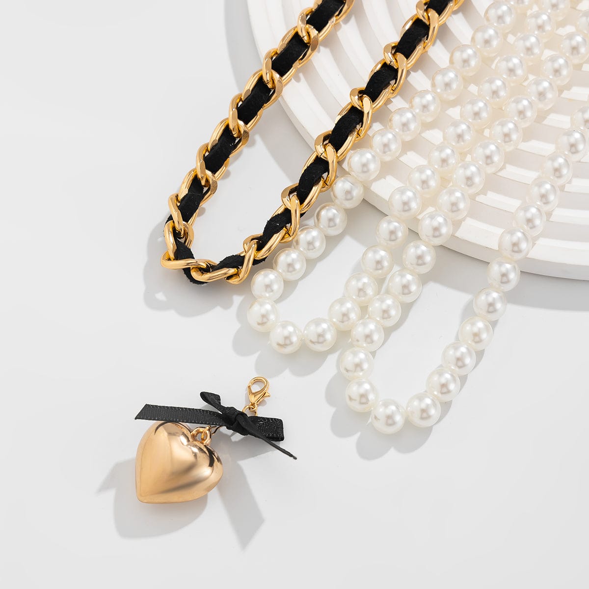 Chic 3pcs Ribbon Heart Pendant Pearl Chain Velvet Necklace Set - ArtGalleryZen