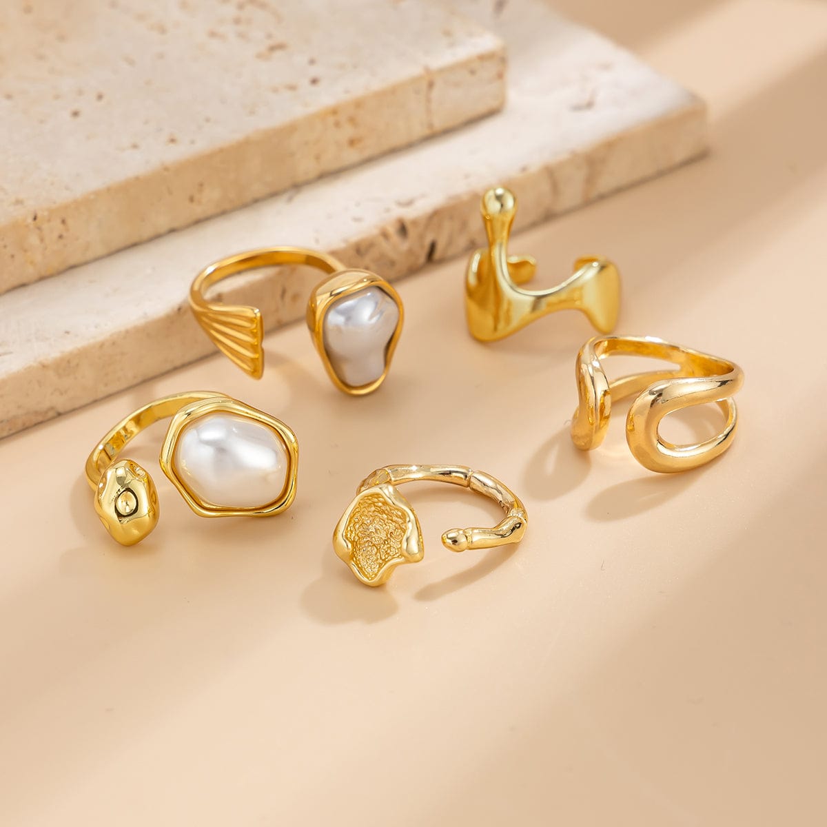 Chic 5pcs Irregualr Pearl Inlaid Waterdrop Ring Set - ArtGalleryZen
