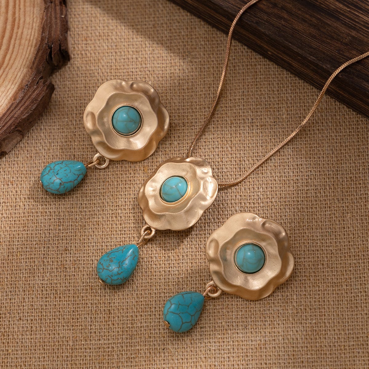 Chic Abstract Flower Turquoise Pendant Necklace Earrings Set