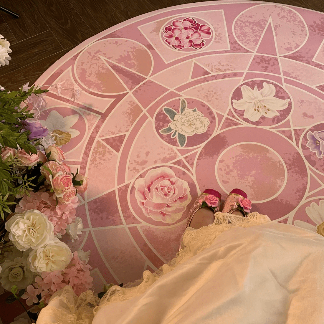 Chic Barbie 12 Dancing Princesses Floral Round Plush Rug Carpet