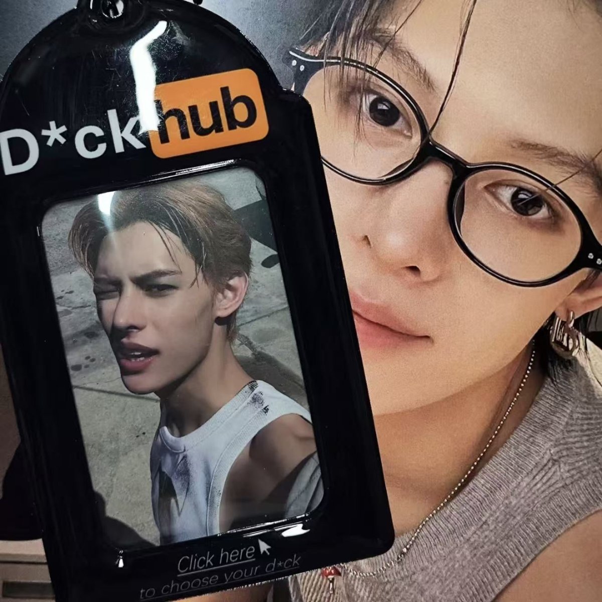 Chic Black and Orange Kpop Idol Keychain Photocard Holder - ArtGalleryZen