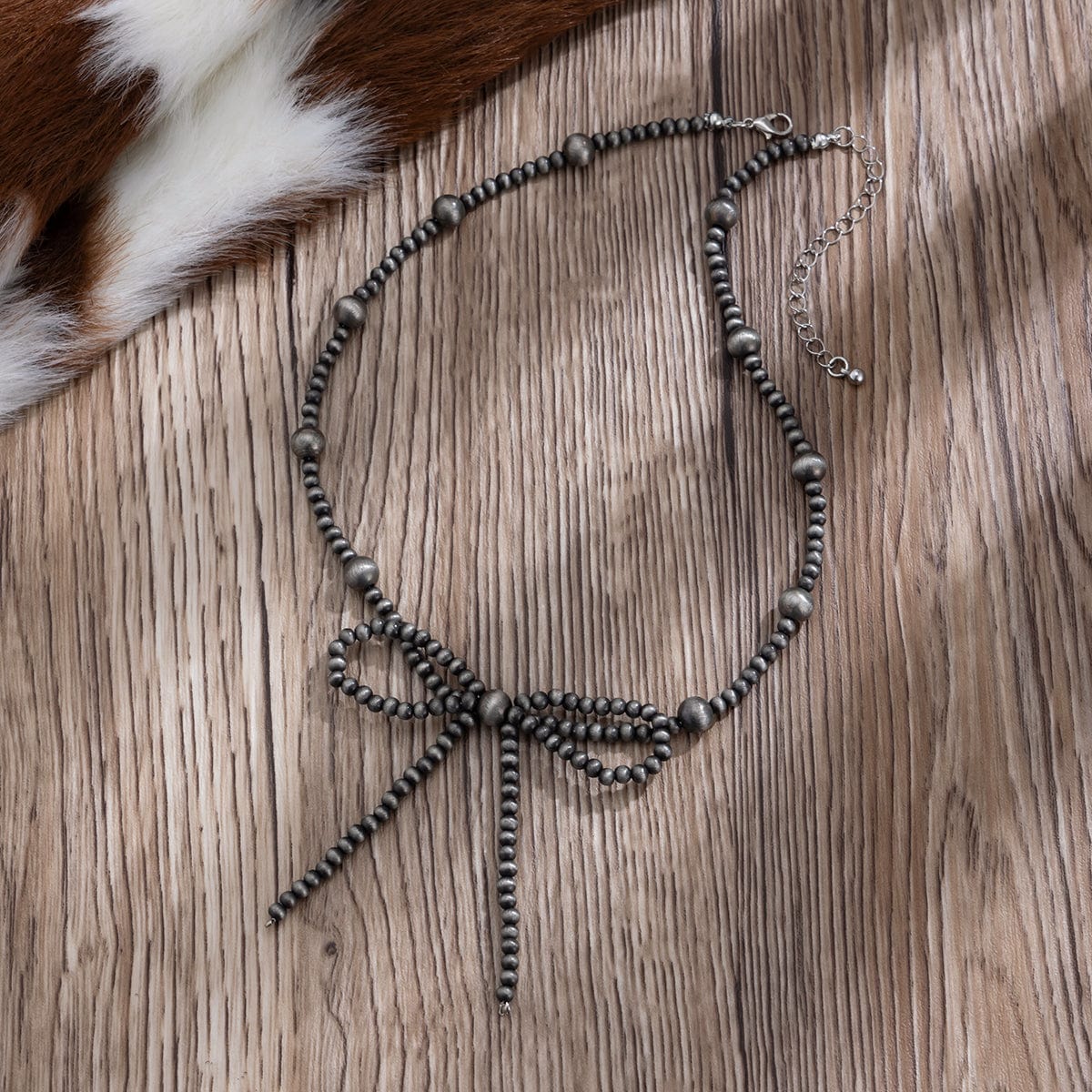 Chic Bowknot Beaded Chain Necklace - ArtGalleryZen