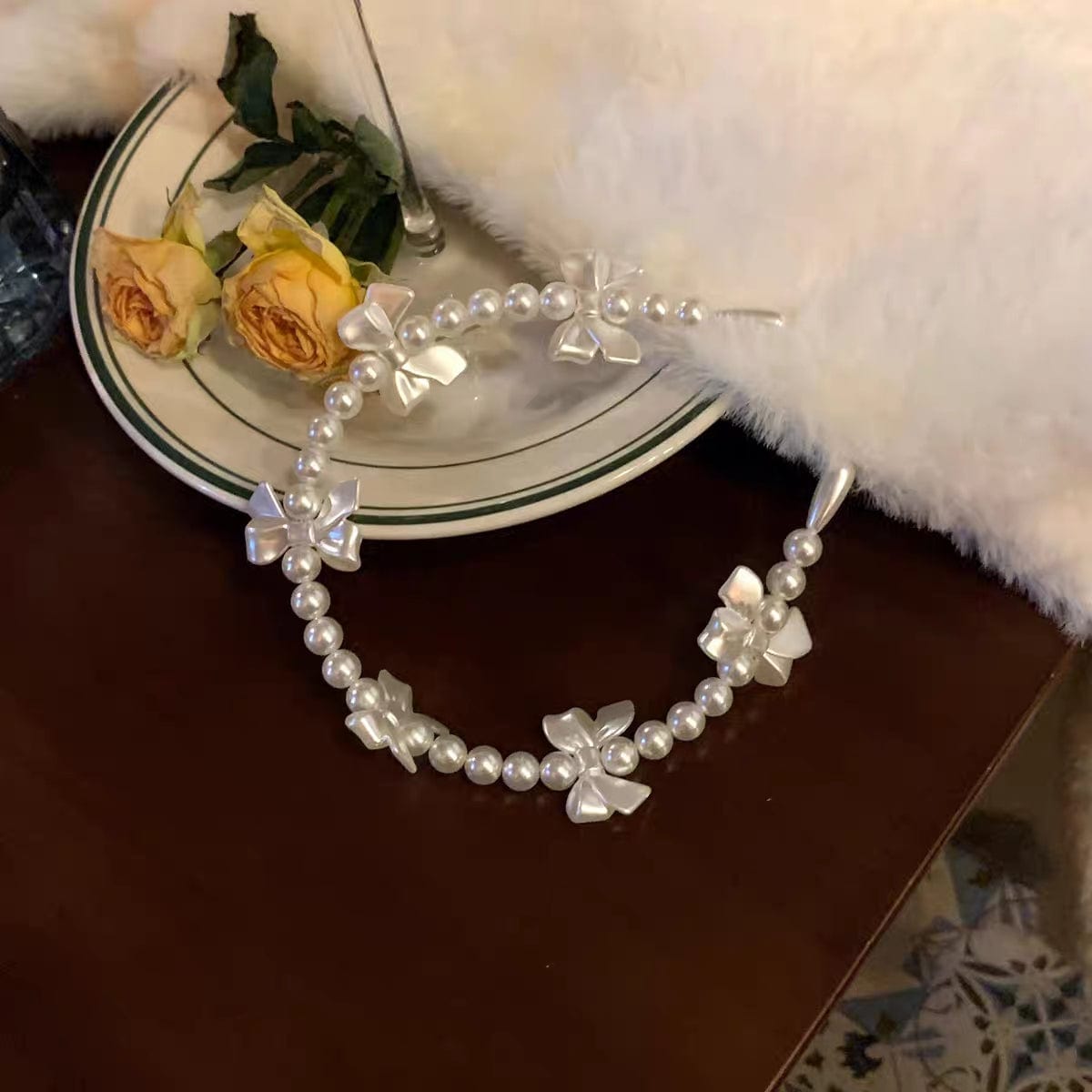 Chic Bowknot Pearl Hair Band - ArtGalleryZen