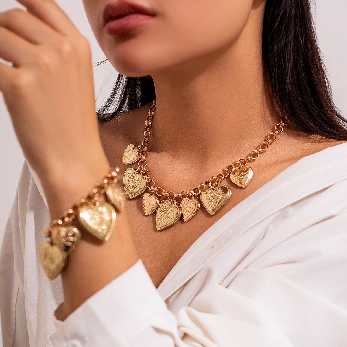 Chic Chunky Flower Relief Heart Tassel Necklace Bracelet - ArtGalleryZen