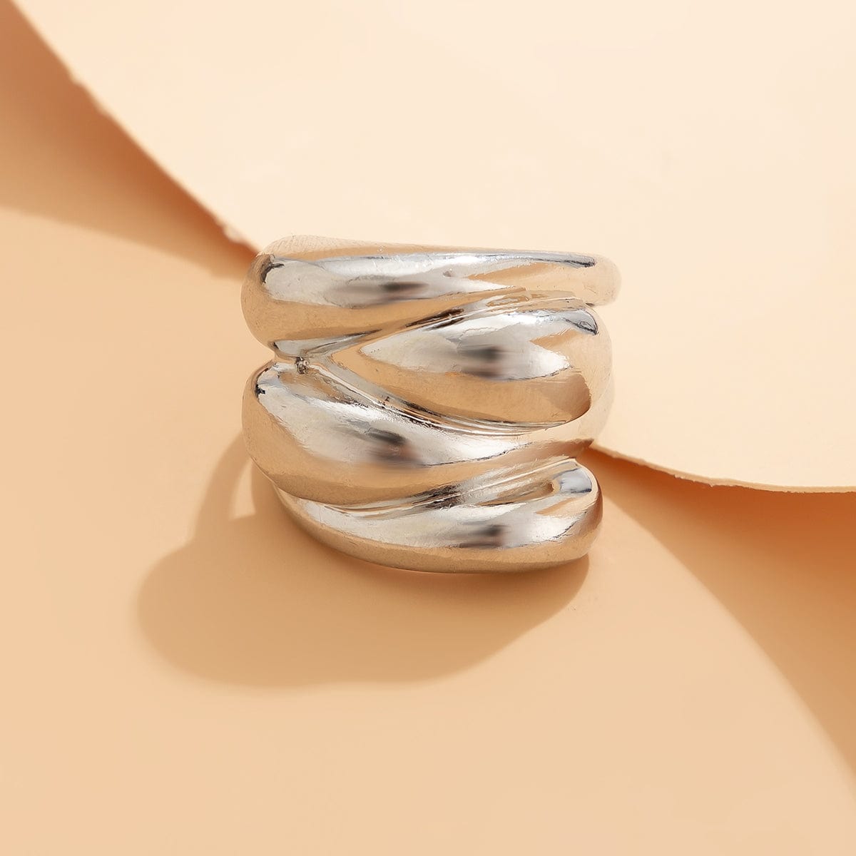 Chic Chunky Wave Shaped Wide Ring