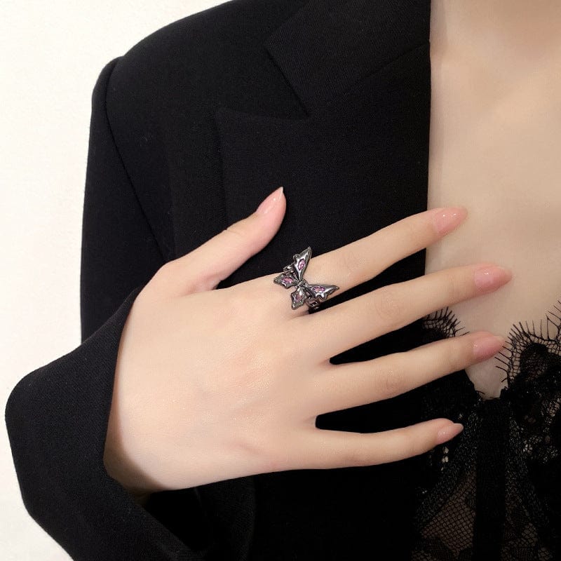 Chic CZ Inlaid Black Butterfly Ring - ArtGalleryZen