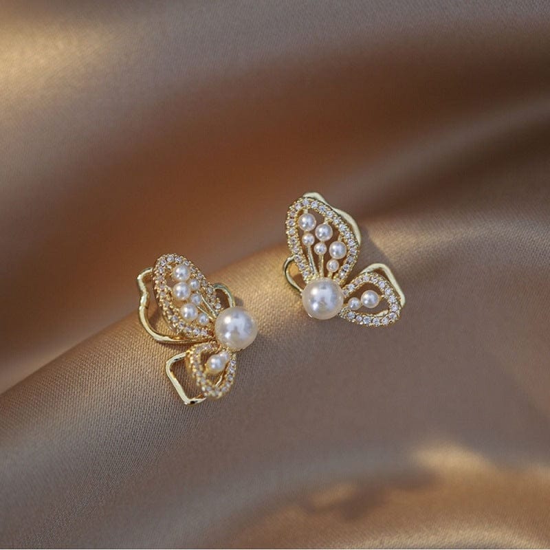 Chic CZ Inlaid Butterfly Pearl Earrings - ArtGalleryZen