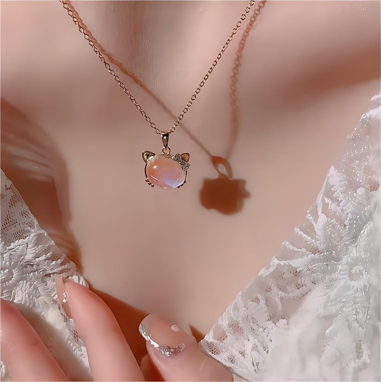 Chic CZ Inlaid Labradorite Kitty Pendant Necklace - ArtGalleryZen