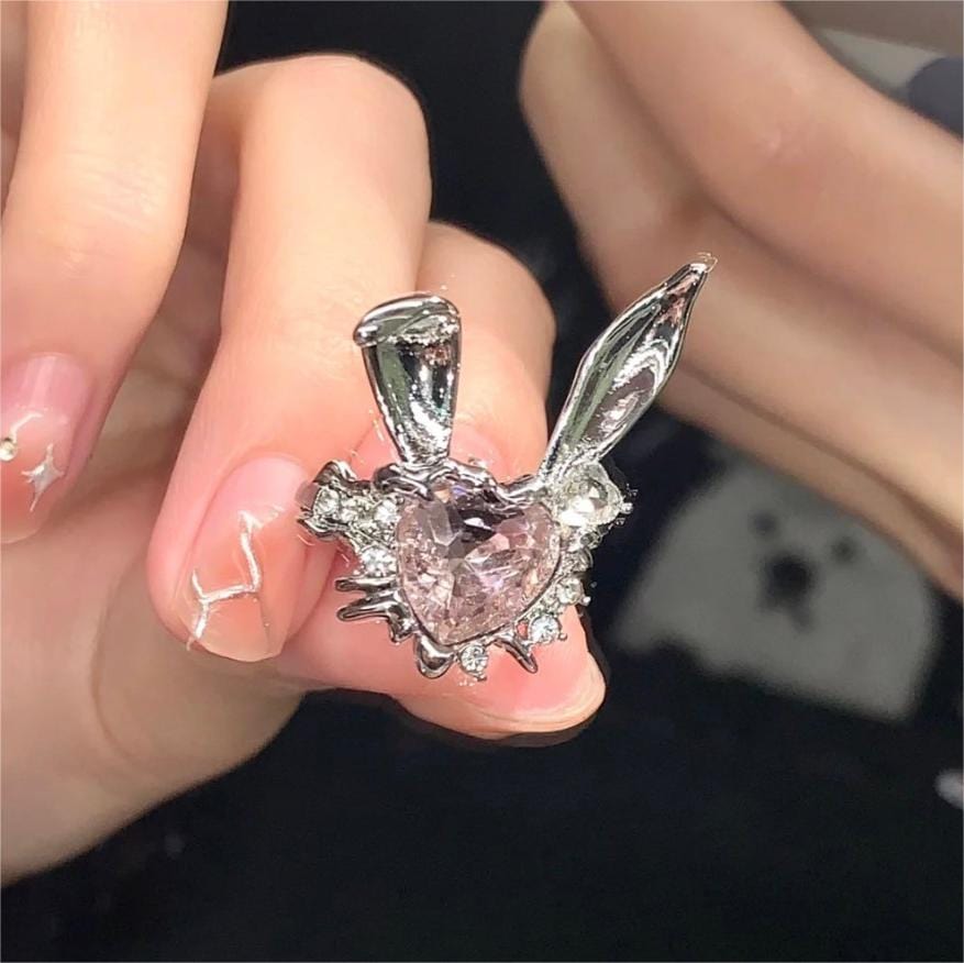 Chic CZ Inlaid Crystal Bunny Heart Ring - ArtGalleryZen