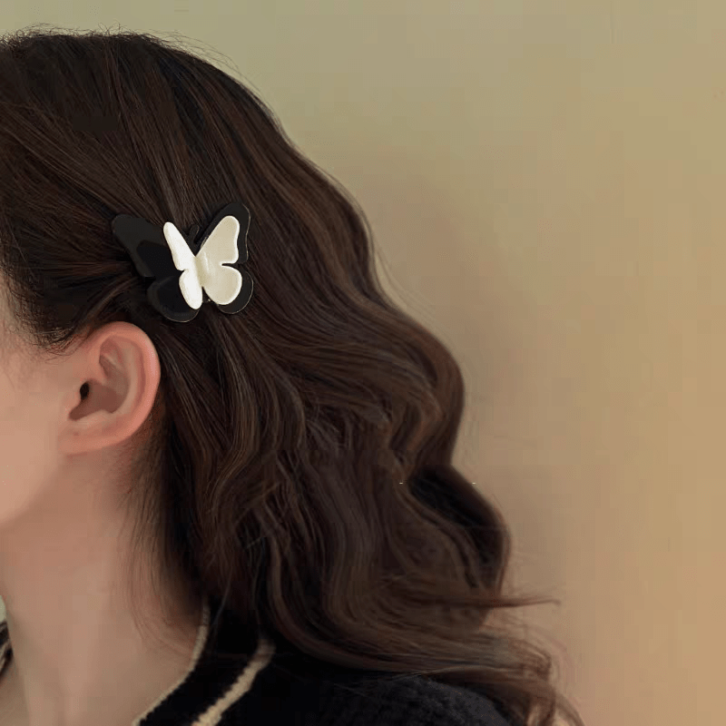 Chic Duo Butterfly Hair Clip - ArtGalleryZen