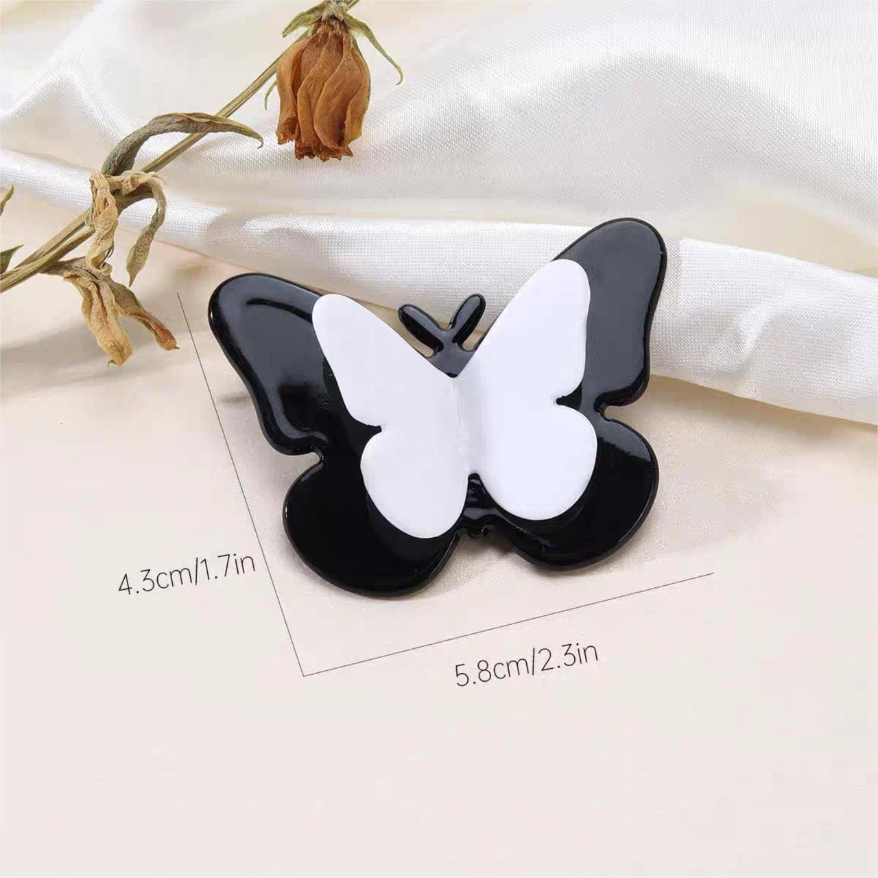 Chic Duo Butterfly Hair Clip - ArtGalleryZen