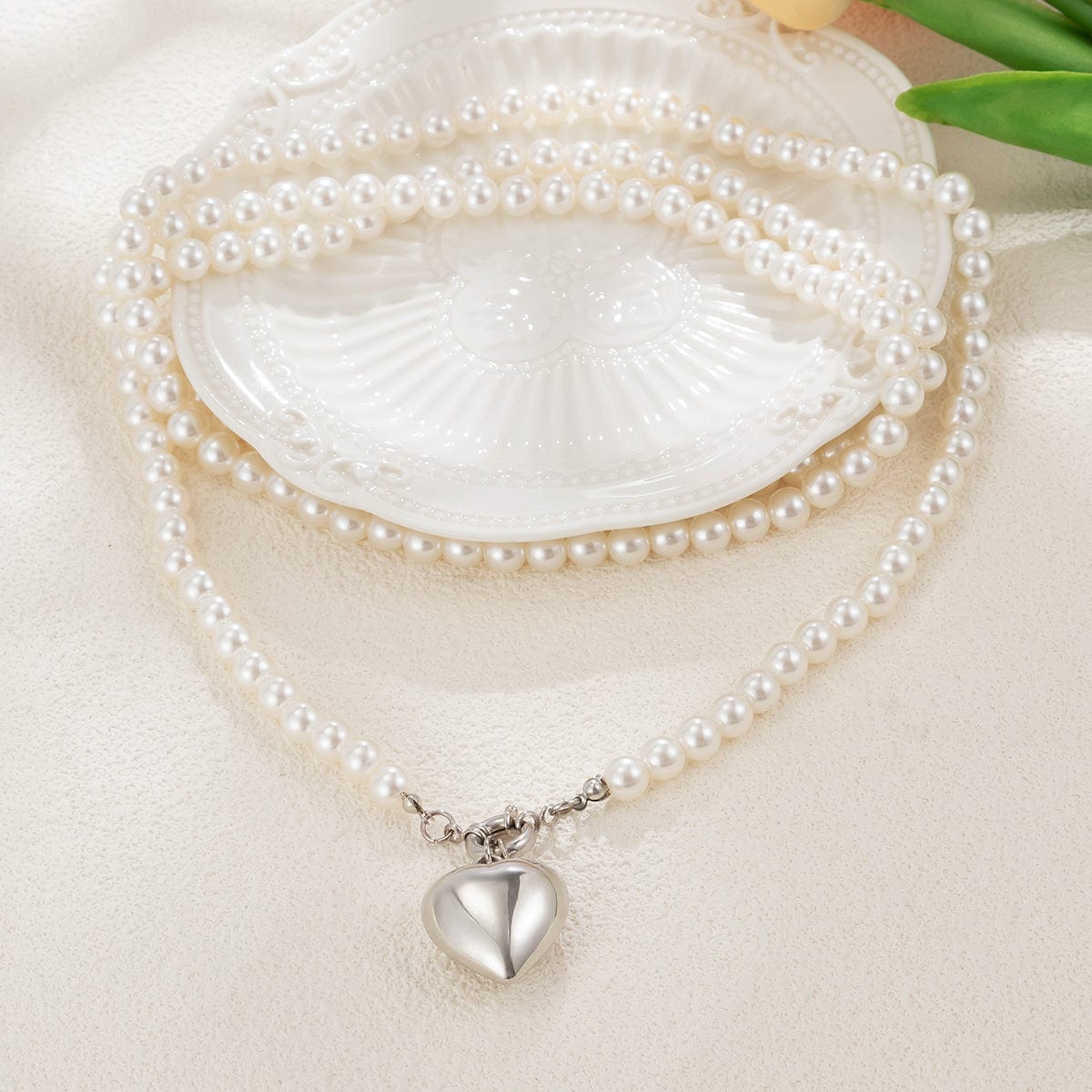 Chic Elegant Heart Pendant Pearl Chain Necklace